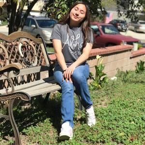 Meet your Posher, Briana